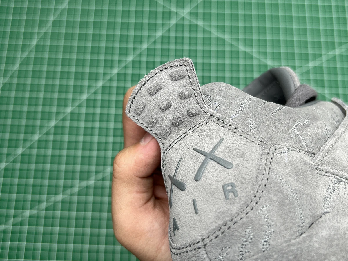 AIR JORDAN 4 RETRO KAWS REPLICA 930155-003 - Image 3