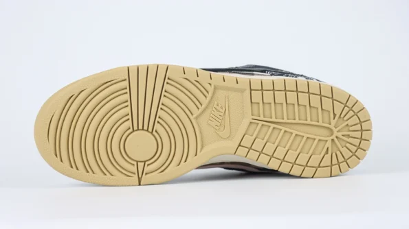 Travis Scott x Dunk Low Premium QS SB 'Cactus Jack'Replica CT5053 001 - Image 4