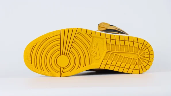 Air Jordan 1 Retro High OG ‘Pollen’ Reps 555088 701 - Image 4