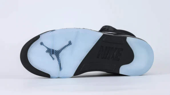 Air Jordan 5 Retro Black Metallic (2016) Replica 845035-003 - Image 3