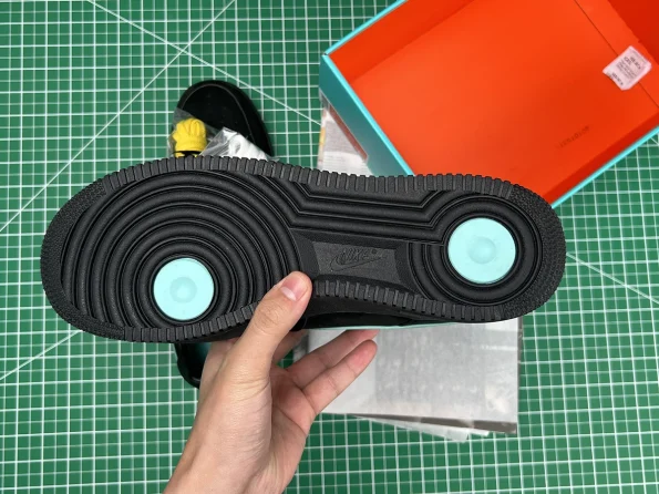 Nike Air Force 1 Low Tiffany & Co. 1837 Replica DZ1382-001 - Image 4