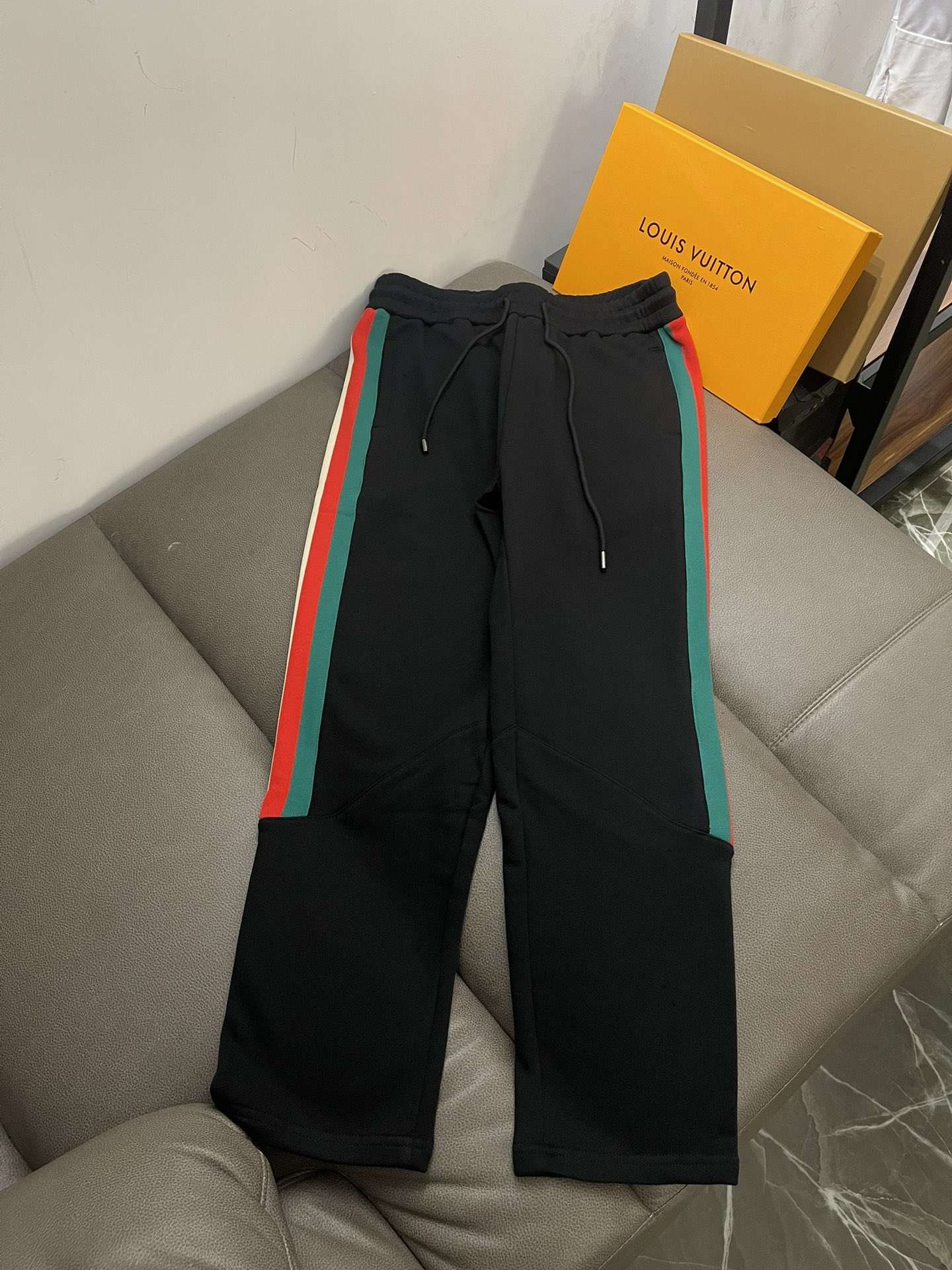 YESKICKS Gucci 23FW Color Block Jogger Pants for Unisex