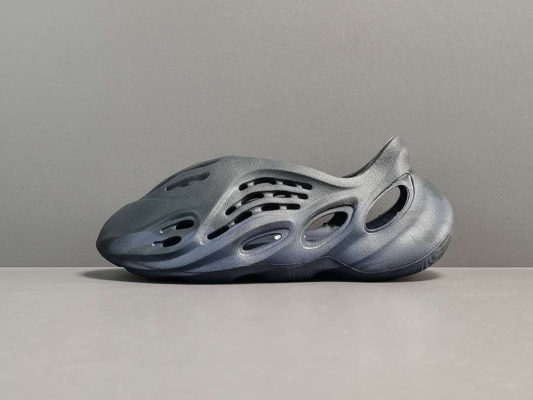 YESKICKS Yeezy Foam Runner ‘Mineral Blue’ Replica GV7903 - Image 2