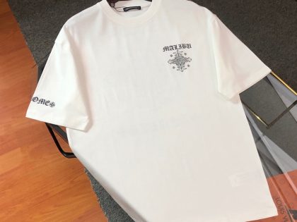 YESKICKS Chrome Hearts Vintage Letter Print T-Shirt for Unisex Black And White