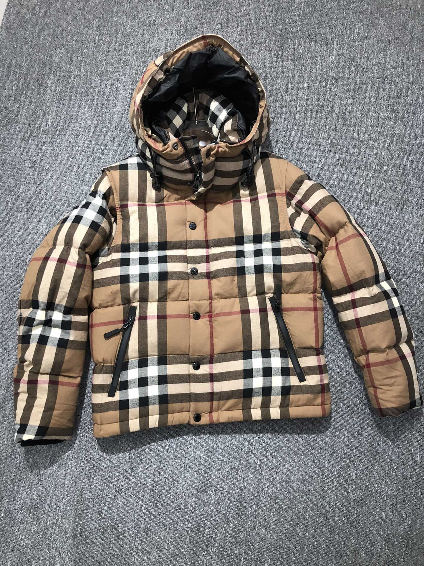 YESKICKS Burberry Detachable Hooded Down Jacket For Unisex
