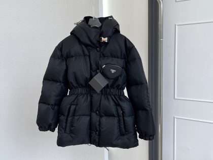 YESKICKS Prada Chest Inverted Triangle Pocket Waist Cinching Hooded Down Jacket For Women