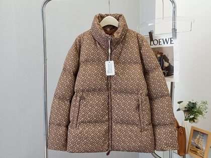 YESKICKS Burberry 23FW Jacquard Zipper Stand-Up Collar Down Jacket For Men