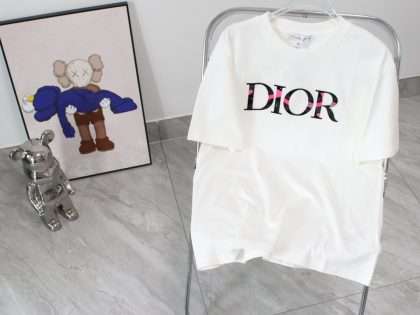 YESKICKS Dior Logo Print Casual T-shirt for Unisex Black And White