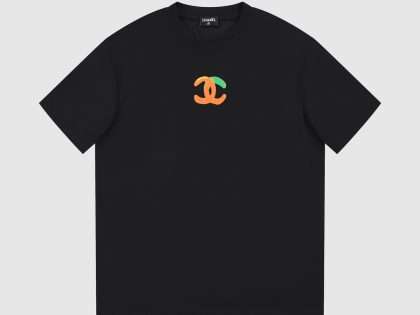 YESKICKS Chanel Logo Print Casual T-shirt for Unisex Black And White