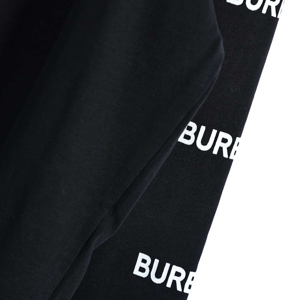 YESKICKS Burberry Oak Leaf War Horse Long Sleeve T-Shirt For Unisex Black And White - Image 4