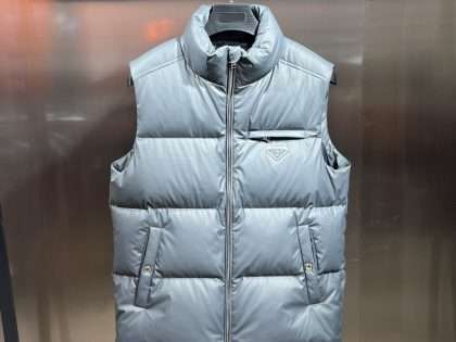 YESKICKS Prada White Goose Down Vest For Unisex