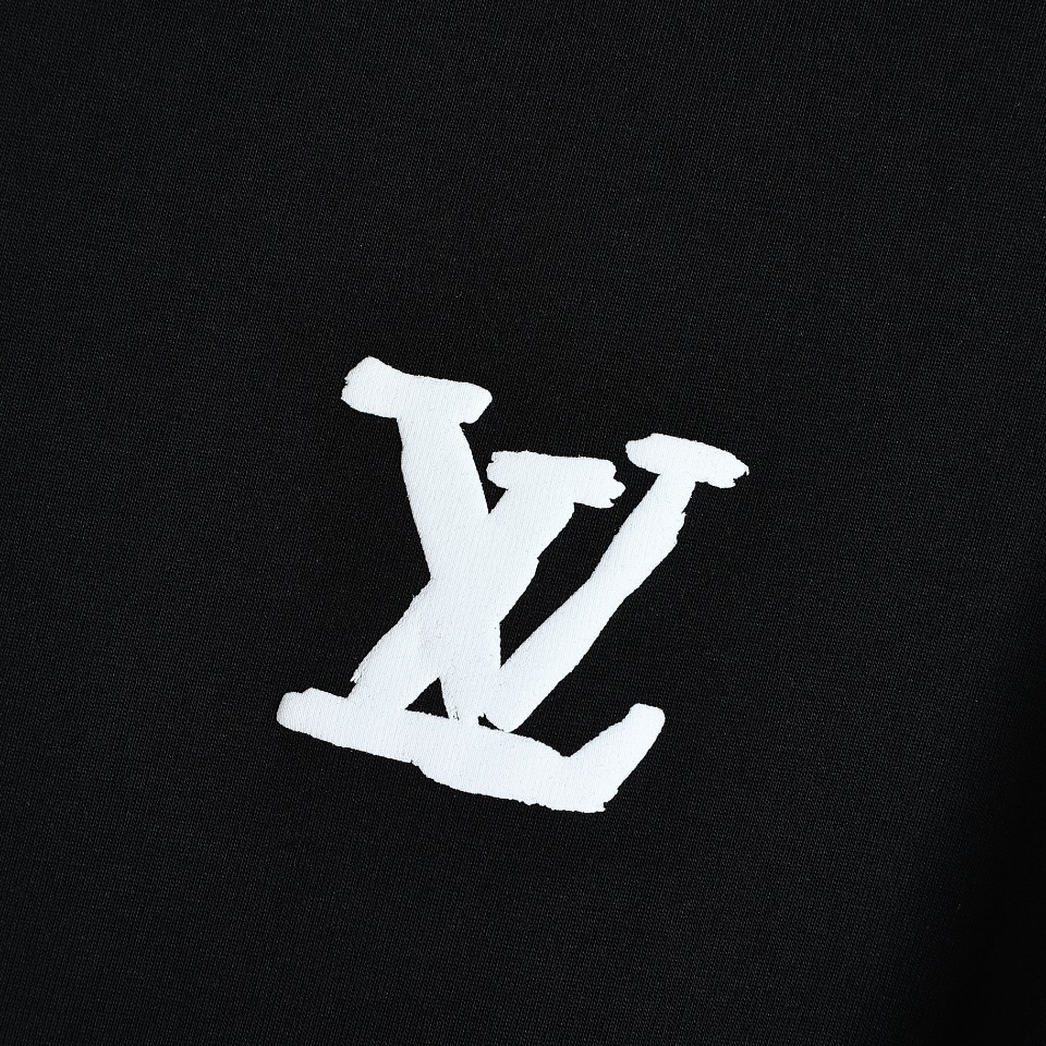 YESKICKS Louis Vuitton Graffiti Logo Foam Print T-Shirt For Unisex Black And White - Image 10