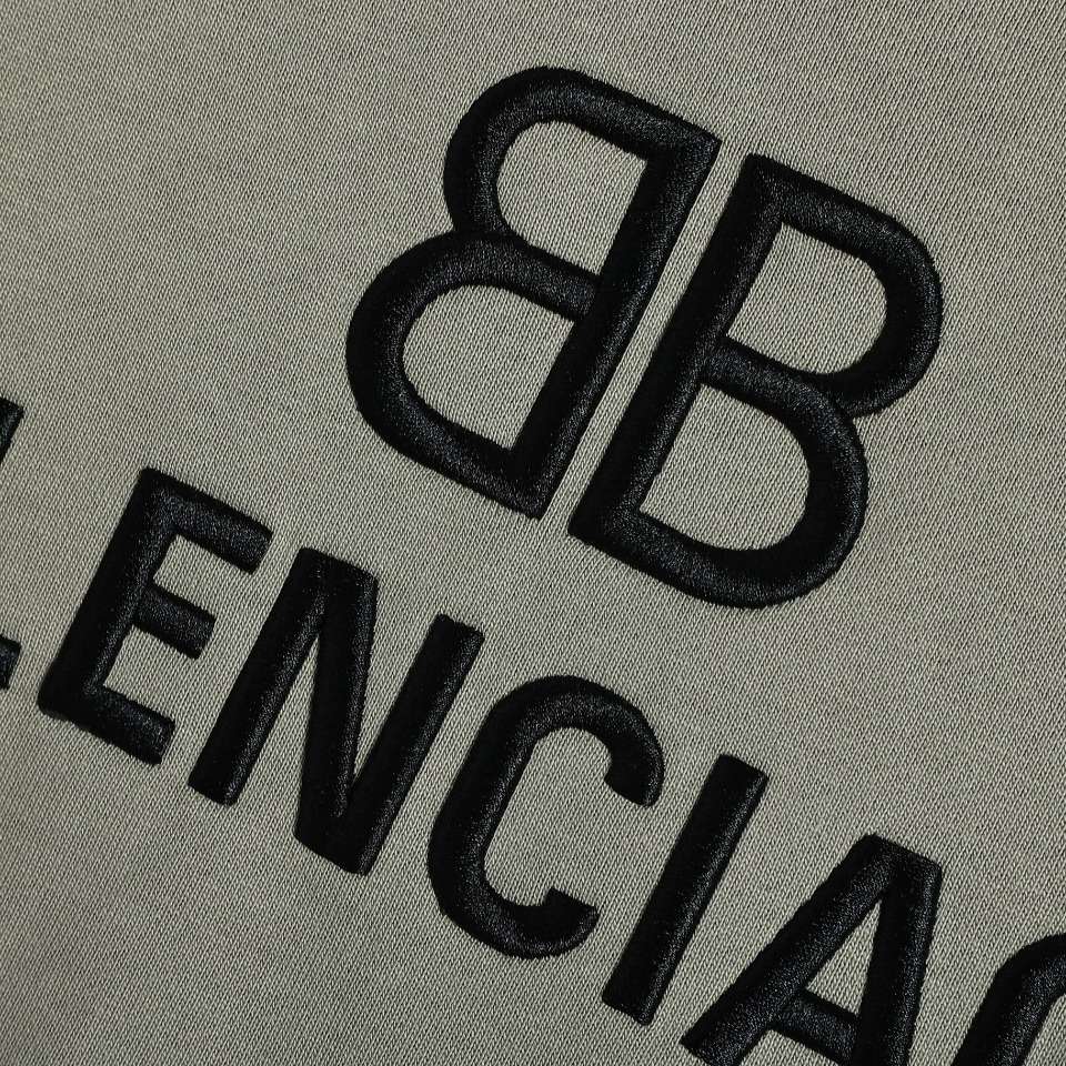 YESKICKS Balenciaga Double B Logo Embroidered Crew Neck Sweatshirt For Unisex Deep Gray Light Gray And Light Blue - Image 10