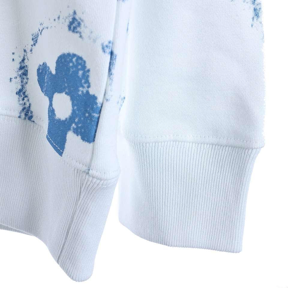 YESKICKS Louis Vuitton Monogram Gradient Inkjet Large Logo Crew Neck Sweatshirt For Unisex Black And White - Image 11