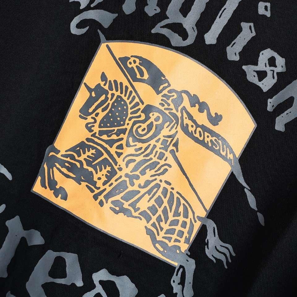 YESKICKS Burberry Equestrian Rider Show Print T-Shirt For Unisex Black And White - Image 12