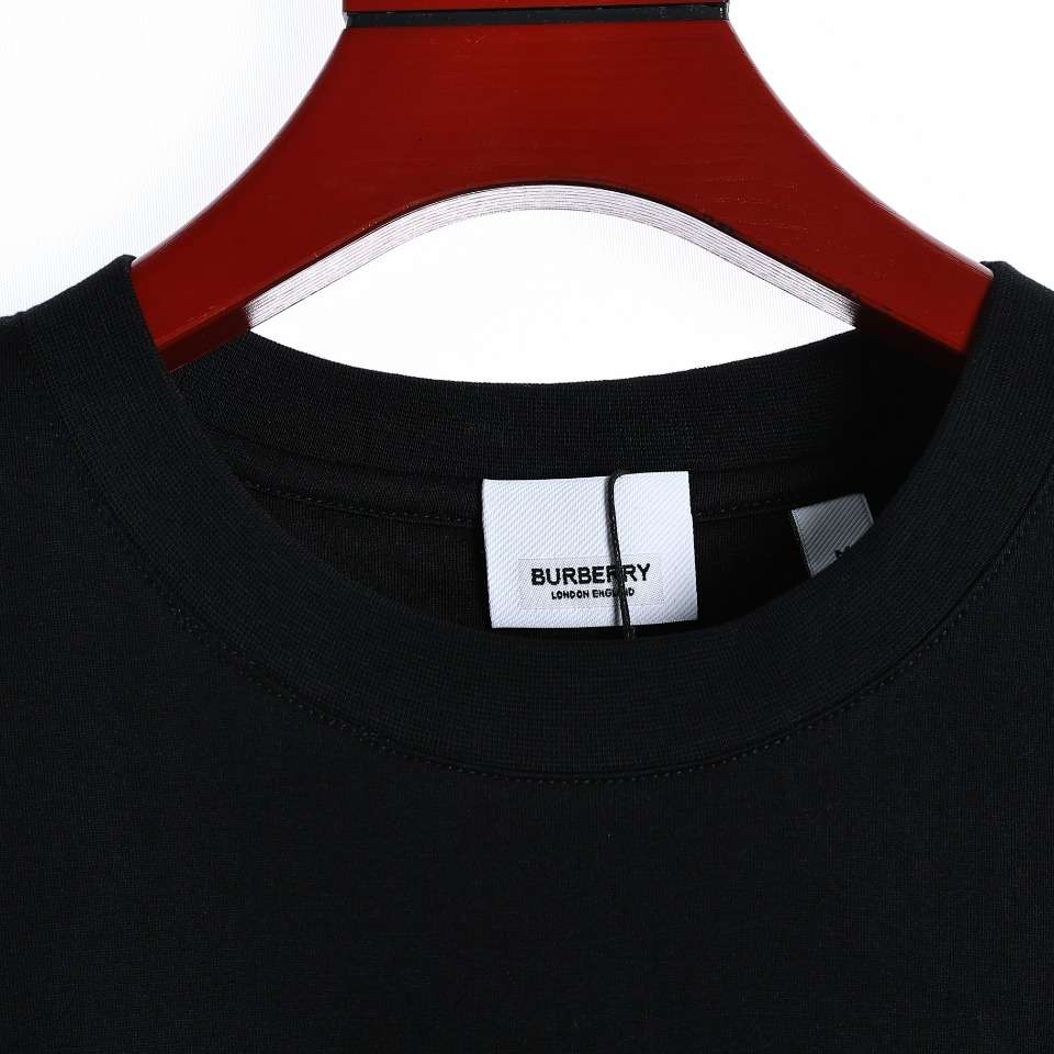 YESKICKS Burberry Letter Print Short Sleeve T-Shirt For Unisex Black And White - Image 12