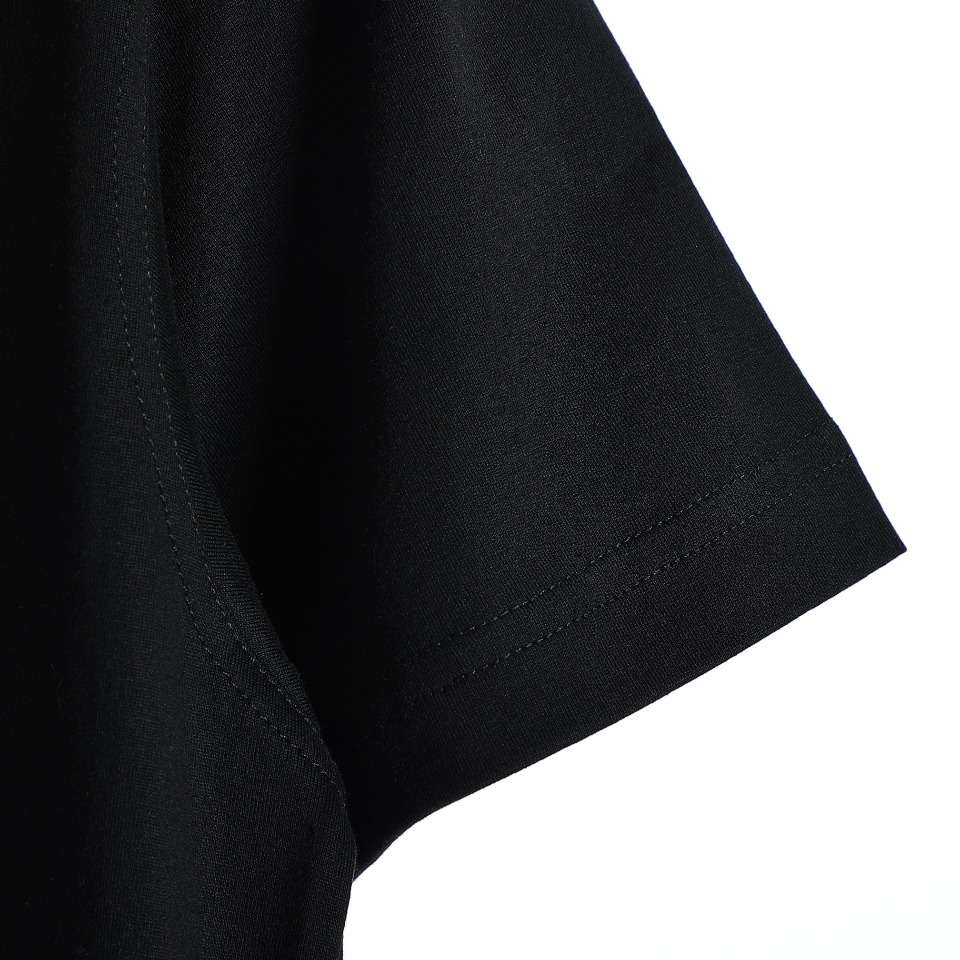 YESKICKS Burberry Letter Print Short Sleeve T-Shirt For Unisex Black And White - Image 13