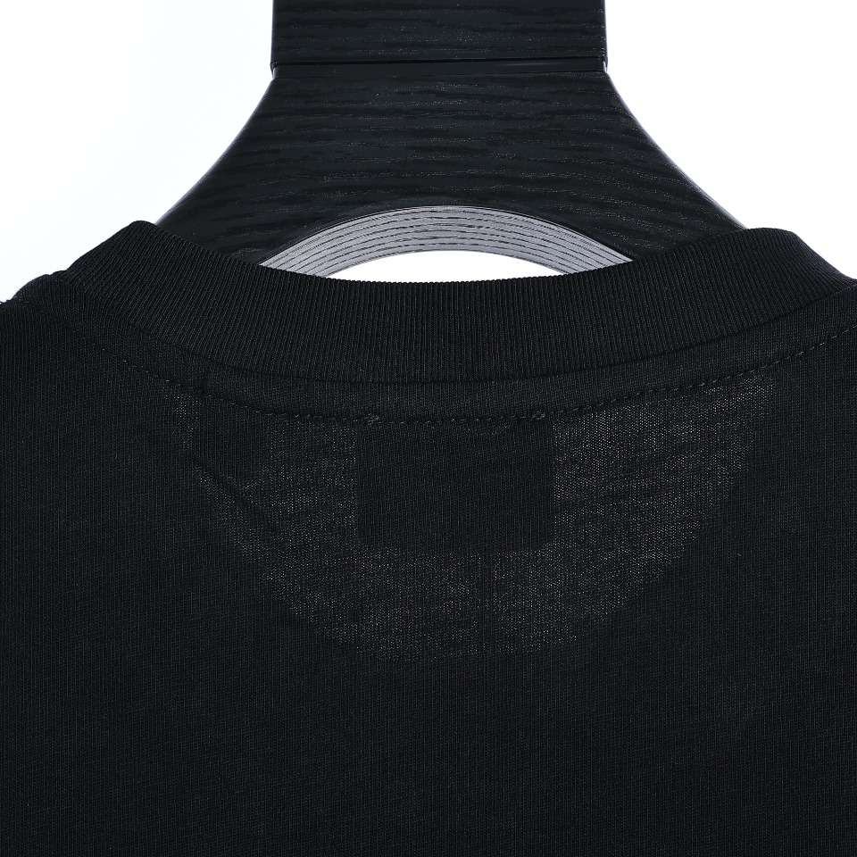 YESKICKS Burberry Equestrian Rider Show Print T-Shirt For Unisex Black And White - Image 14