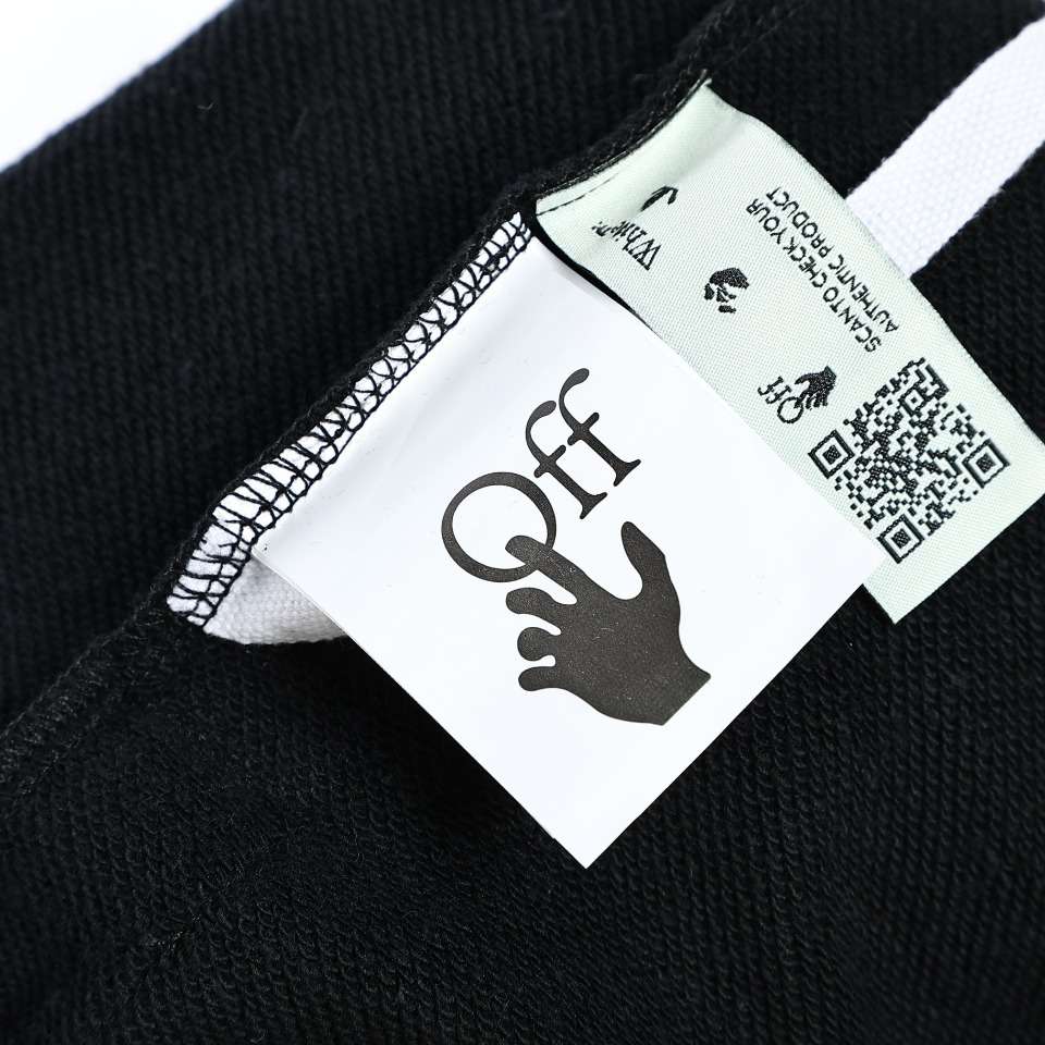 YESKICKS Off White Colorful Oil Painting Arrow Print Shorts Pants For Unisex Black And White - Image 14