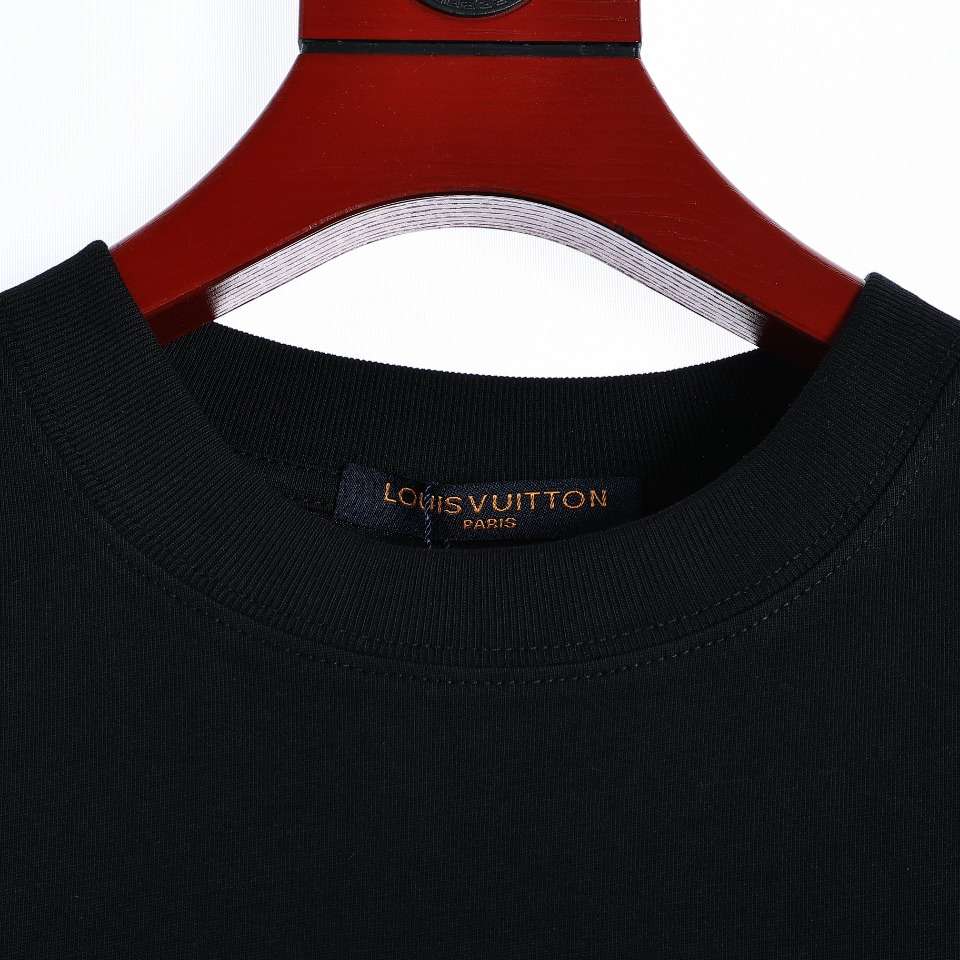 YESKICKS Louis Vuitton Letter Print T-Shirt For Unisex Black And White - Image 11