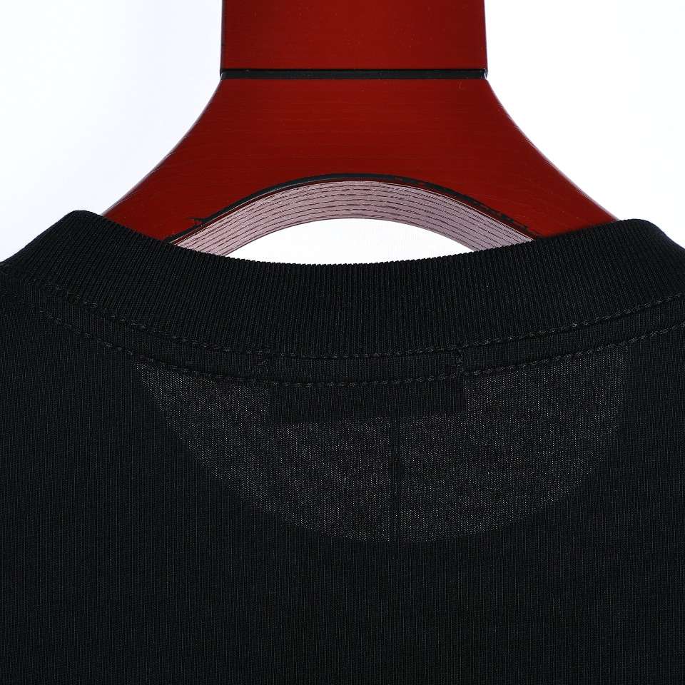 YESKICKS Balenciaga Fluorescent Green Foam Logo Pattern T-shirt for Unisex Black And White - Image 3