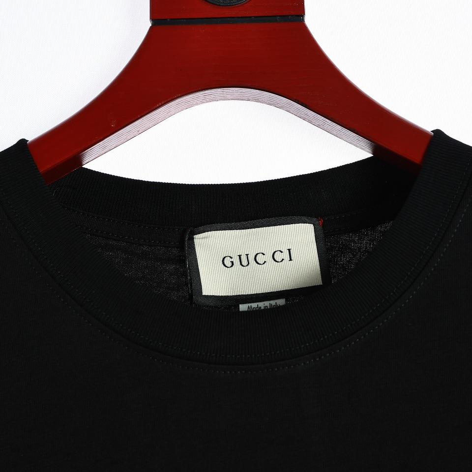 YESKICKS Gucci Logo Print T-Shirt for Unisex Black And White - Image 2