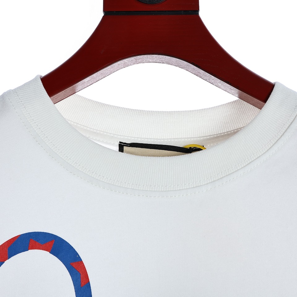 YESKICKS Gucci Tiger Print T-Shirt For Unisex - Image 2