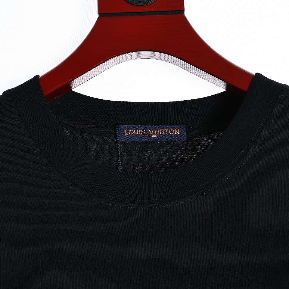 YESKICKS Louis Vuitton Foam Letter Print T-Shirt For Unisex Black And White - Image 2