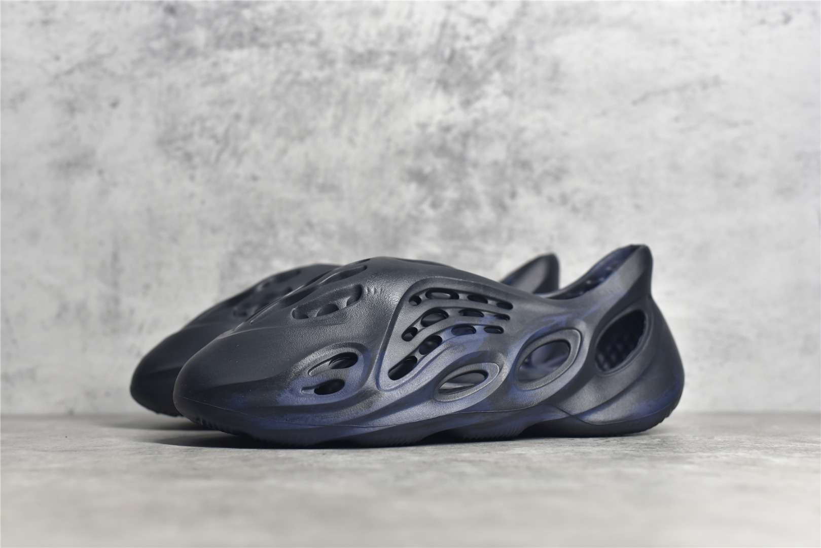 YESKICKS Yeezy Foam Runner ‘Onyx’Replica HP8739 - Image 7