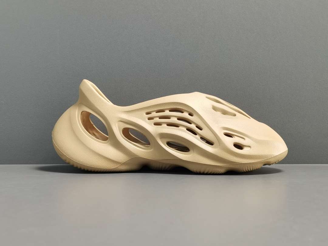 YESKICKS Yeezy Foam Runner ‘Ochre’Replica GW3354 - Image 3