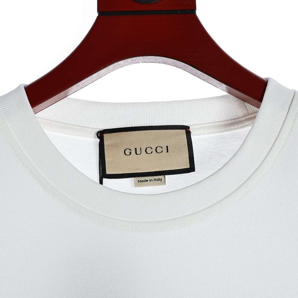 YESKICKS Gucci Bear Embroidered Badge Print Short Sleeve For Unisex - Image 2