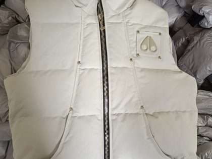 YESKICKS Moose Knuckles 23FW Scissors New Stand-Up Scissors New Stand-Up Down Vest For Unisex Black And White