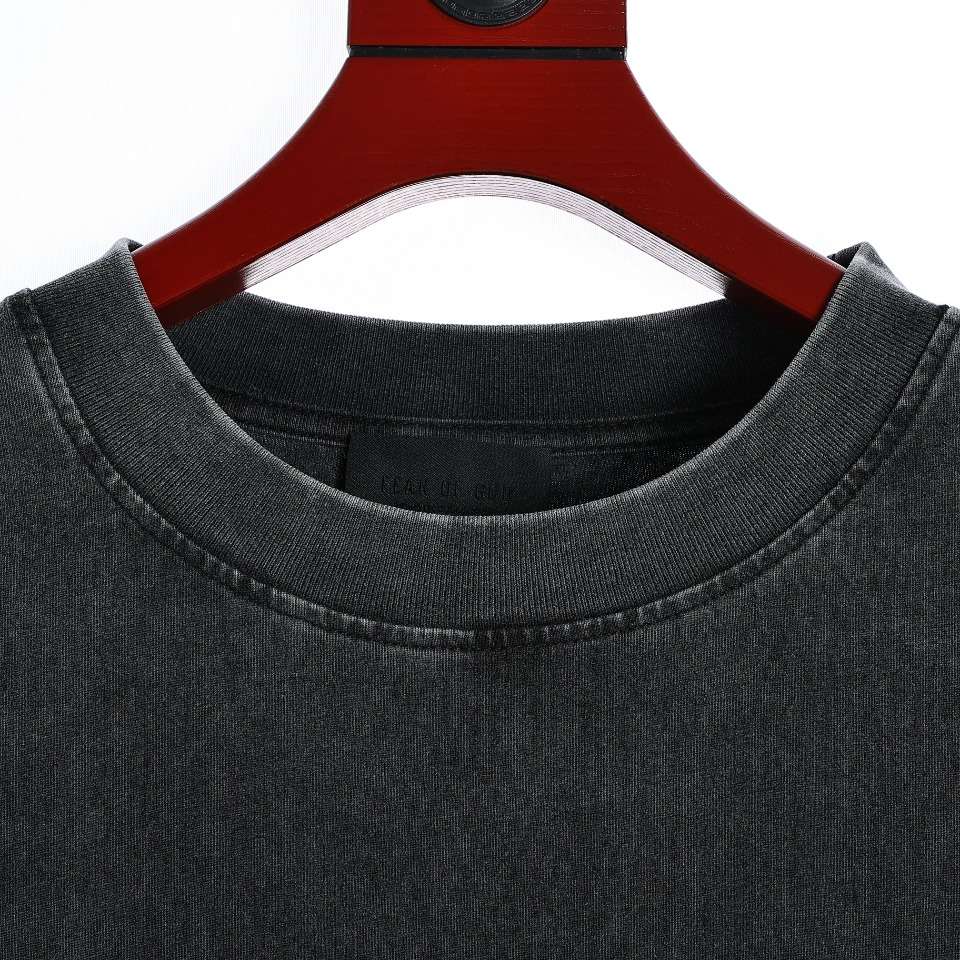 YESKICKS Essentials x Fear OF God Logo Letter Print T-Shirt for Unisex - Image 2