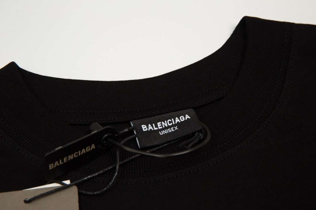 YESKICKS Balenciaga Logo Letter Print T-shirt for Unisex Black And White - Image 3