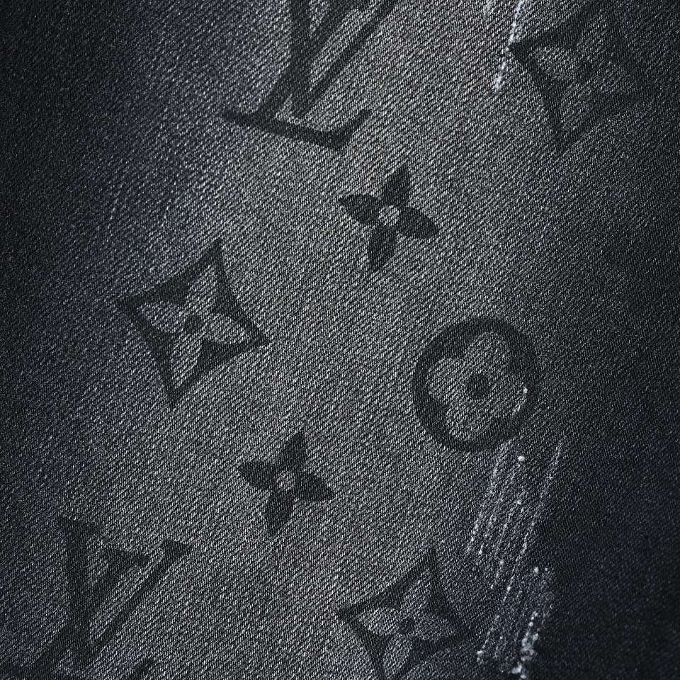 YESKICKS Louis Vuitton Street Style Long Logo Print JeansFor Unisex - Image 3