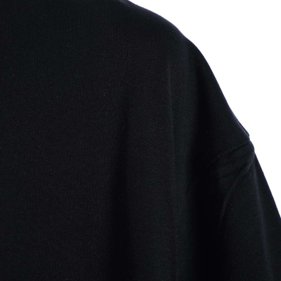 YESKICKS Louis Vuitton Van Print T-Shirt For Unisex Black And White - Image 3