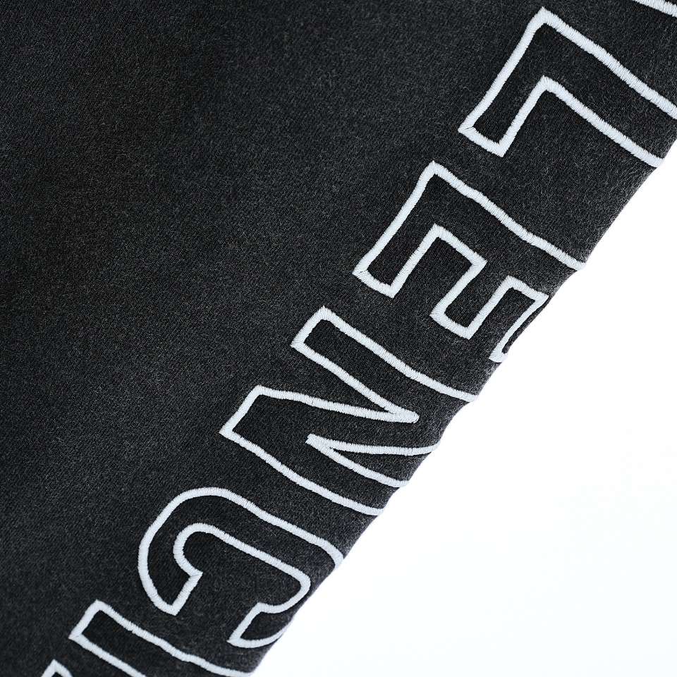 YESKICKS Balenciaga Side-Washed Embroidered Pants For Unisex - Image 3