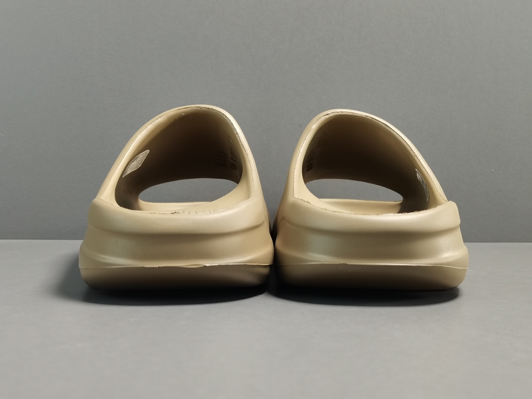 YESKICKS Fake YEEZY SLIDES EARTH BROWN REPLICA FV8425 - Image 4