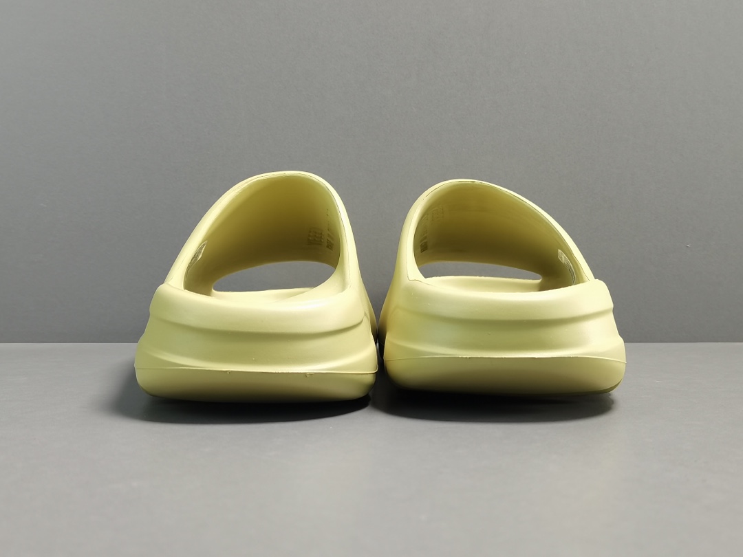 YESKICKS YEEZY SLIDE RESIN REPLICA FX0494/GZ5551 - Image 4