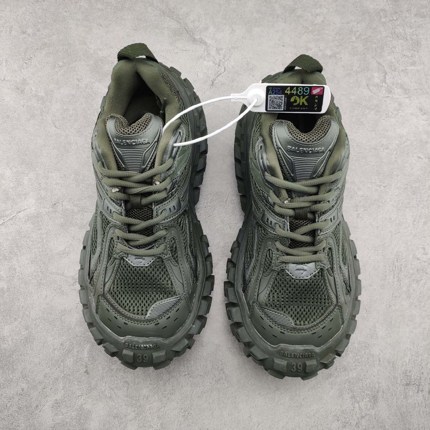 YESKICKS Balenxiaga Defender Rubber Platform Bouncer Sneaker in Green Replica - Image 3