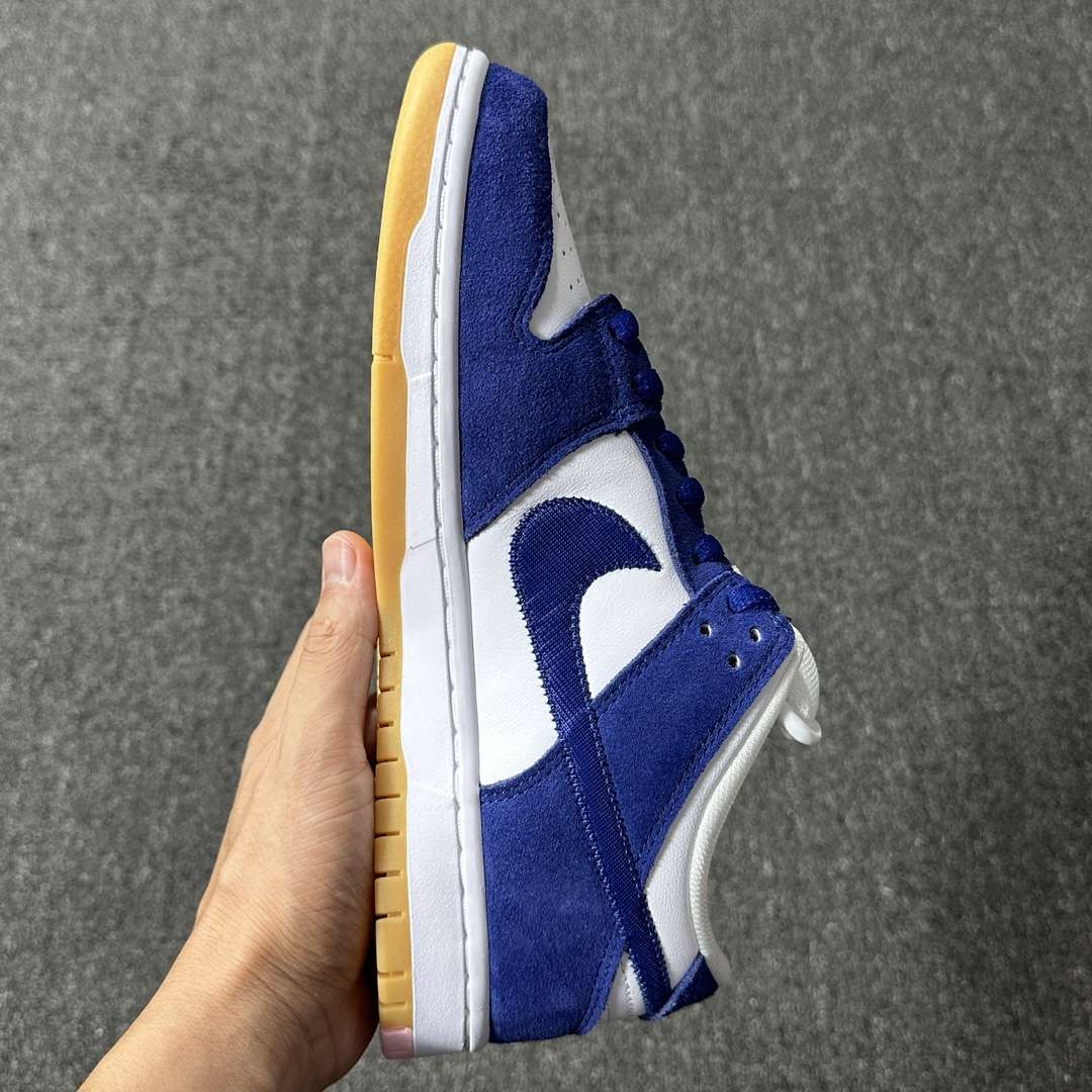 Nike SB Dunk Low Los Angeles Dodgers DO9395-400 Replica - Image 3