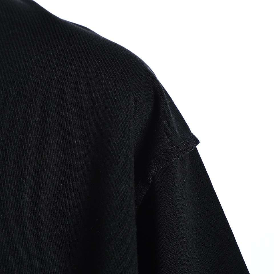 YESKICKS Louis Vuitton Gradient Foam Print T-Shirt For Unisex Black And White - Image 3