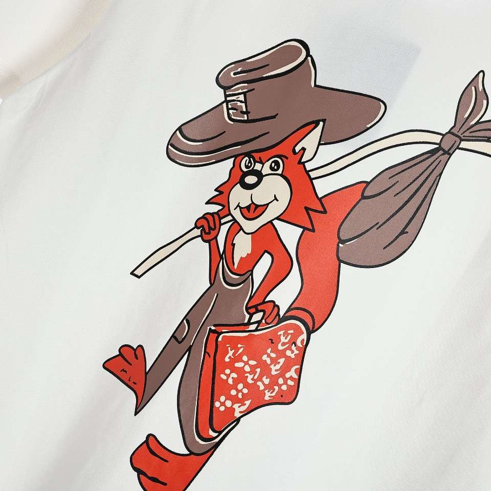 YESKICKS Louis Vuitton Fox Print Crew Neck T-Shirt For Unisex Black And White - Image 3