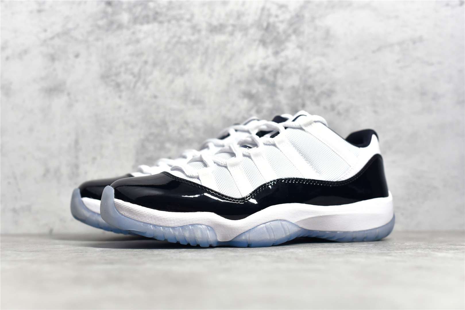 Air Jordan 11 Retro Low Concord Replica Sneaker 528895-153 - Image 3