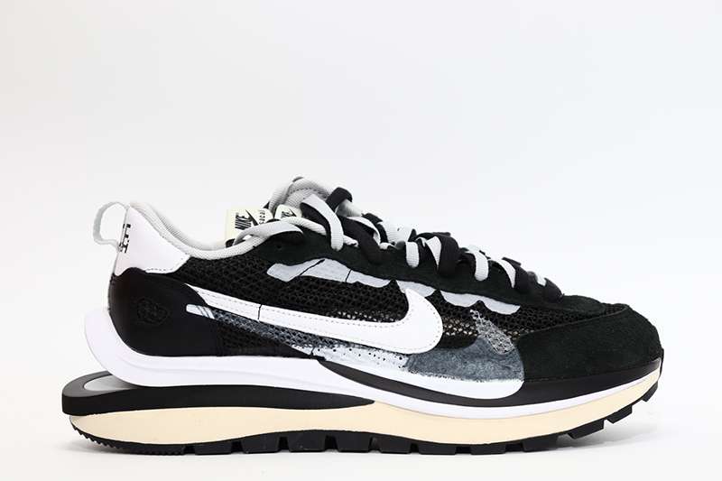 YESKICKS Nike Vaporwaffle sacai Black White Replica CV1363-001 - Image 3