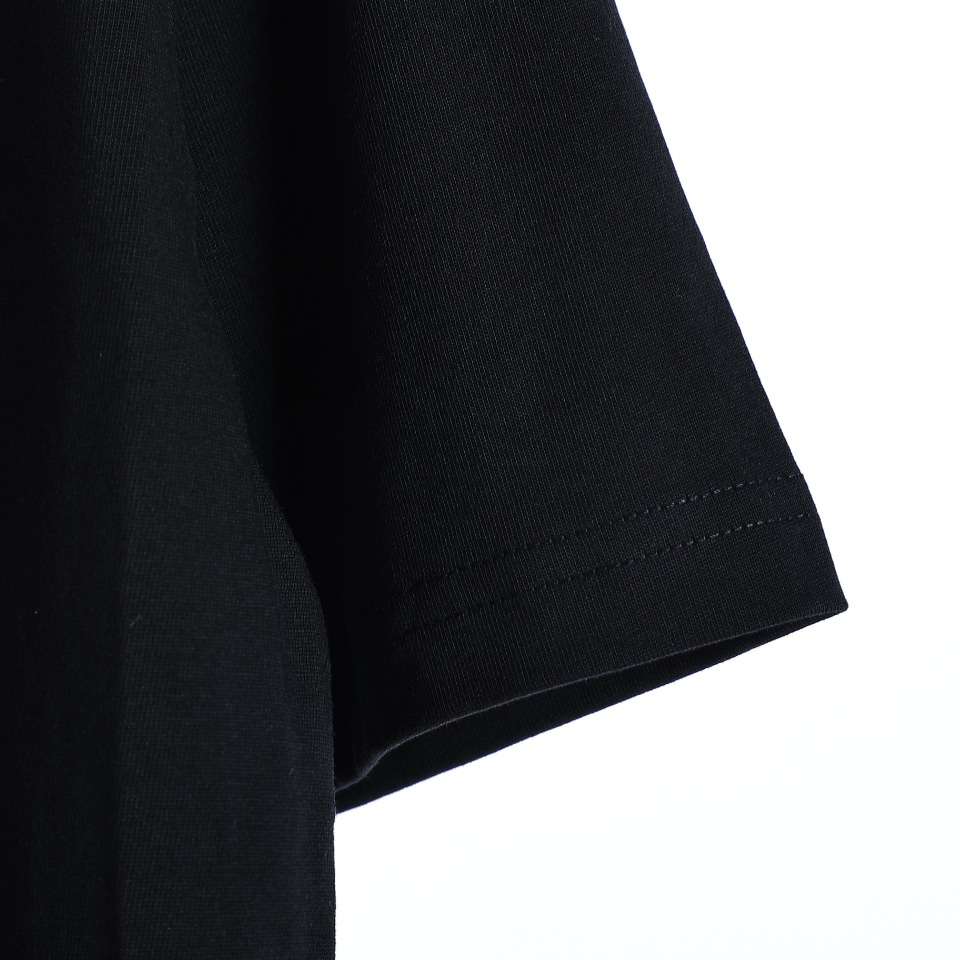 YESKICKS Louis Vuitton Hand Painted Duck on Back T-Shirt For Unisex Black And White - Image 4