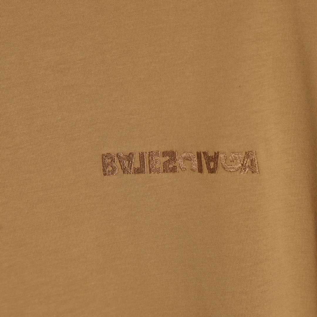 YESKICKS Balenciaga Reverse Letter Embroidery Round Neck Short Sleeve T-Shirt for Unisex - Image 4