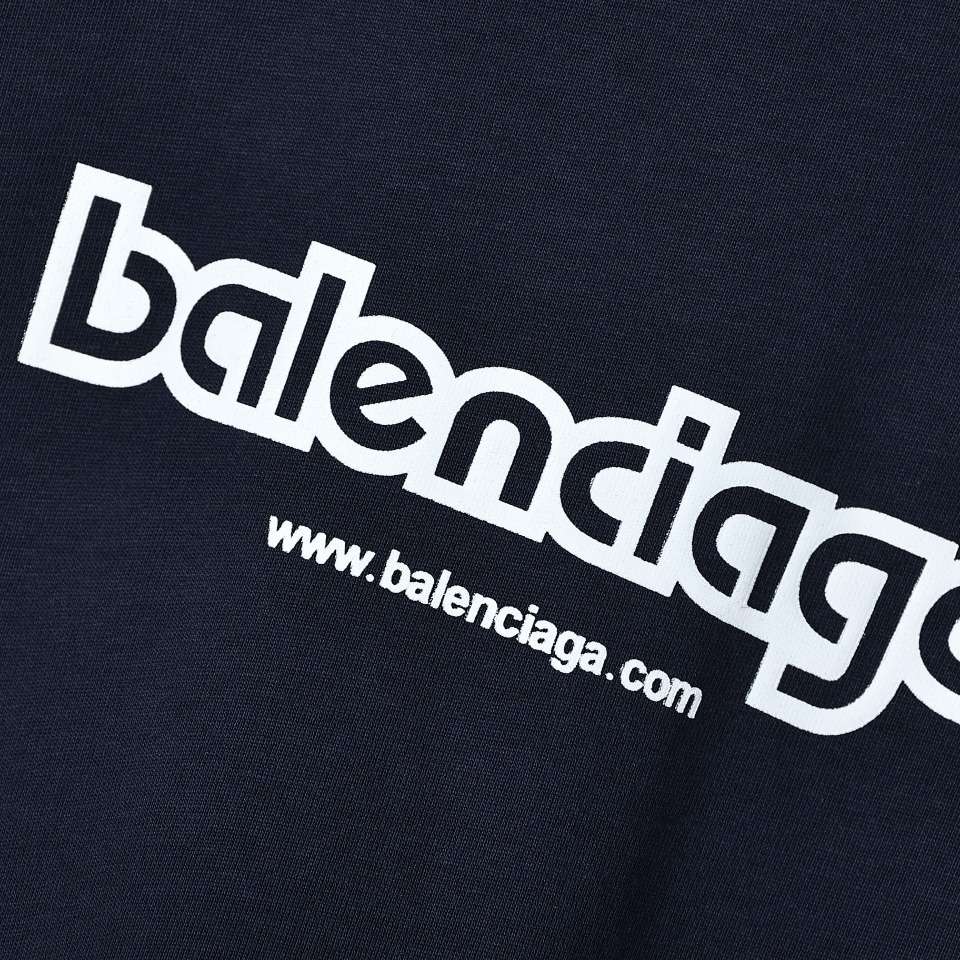 YESKICKS Balenciaga Classic Small Logo Short Sleeve T-Shirt for Unisex - Image 4