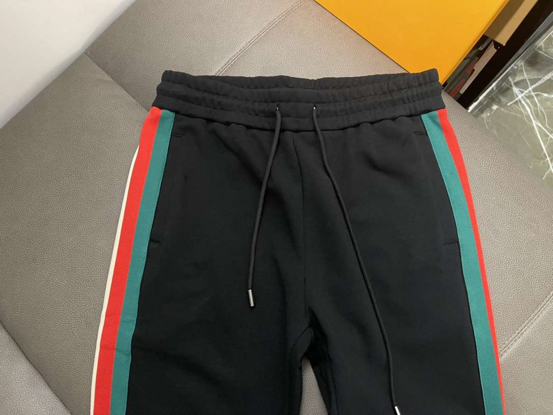YESKICKS Gucci 23FW Color Block Jogger Pants for Unisex - Image 4