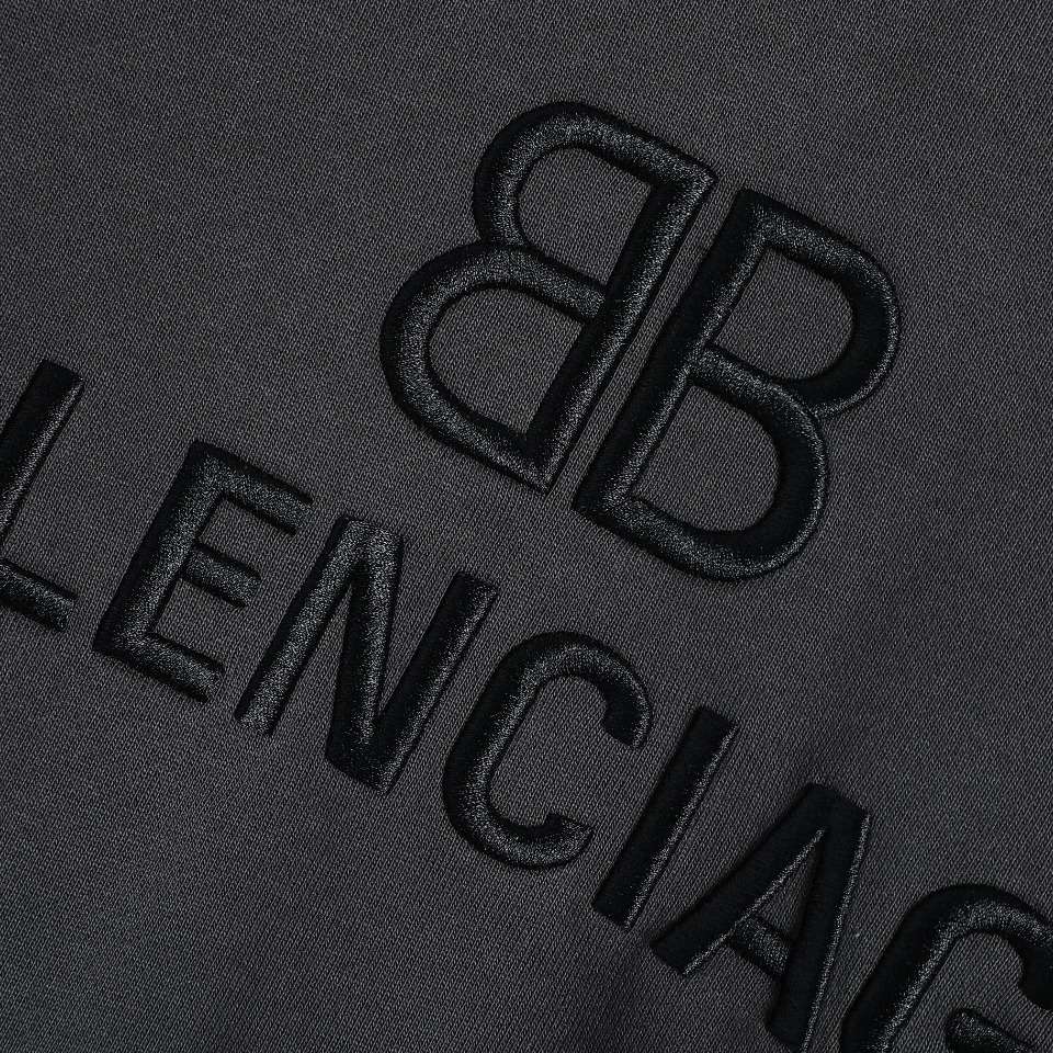 YESKICKS Balenciaga Double B Logo Embroidered Crew Neck Sweatshirt For Unisex Deep Gray Light Gray And Light Blue - Image 4